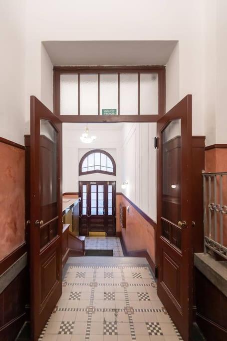 Luxury Apartment On Old Town Square Apartment Prague